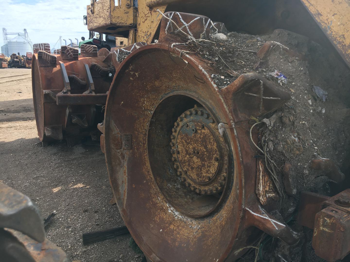 ./imagenes/INVOICE/2019/16853/COMPACTADOR PATA DE CABRA  CAT 826G (21).JPG